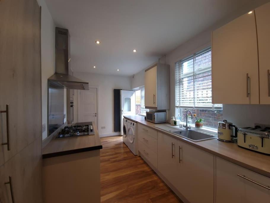 Gorgeous Edwardian Terrace In Old Trafford Holiday home Manchester